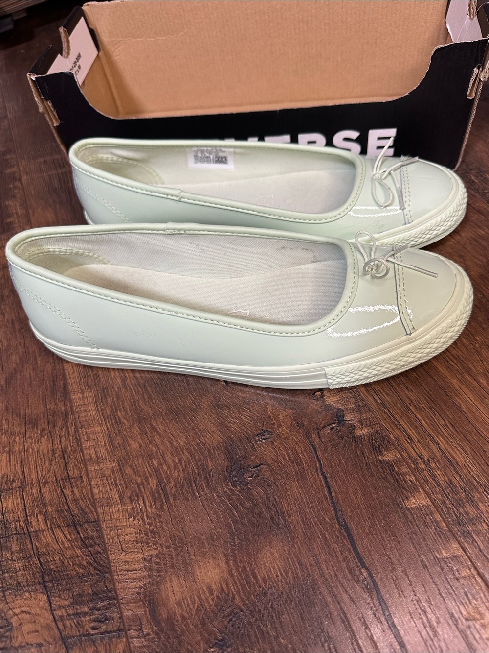 Converse Women's Pale Mint Ballet Flat Sneakers size 8